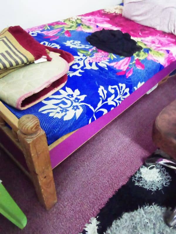 single bed for sale with matress 1