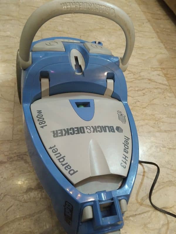 black and decker vacuum cleaner made by England 2