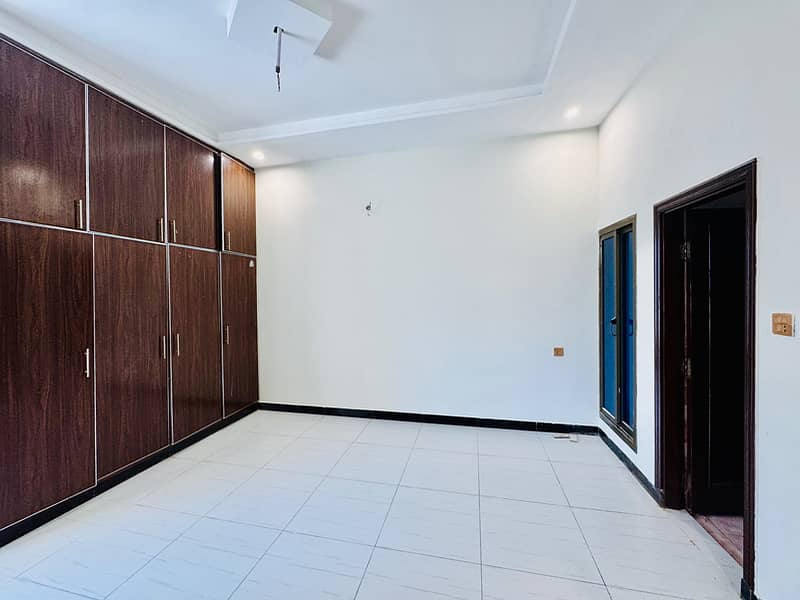 5 Marla Triple Storey House For Sale Al Haram Executive Villas Civil Hosp Rd Bwp 8