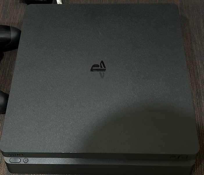 ps4 slim edition 0