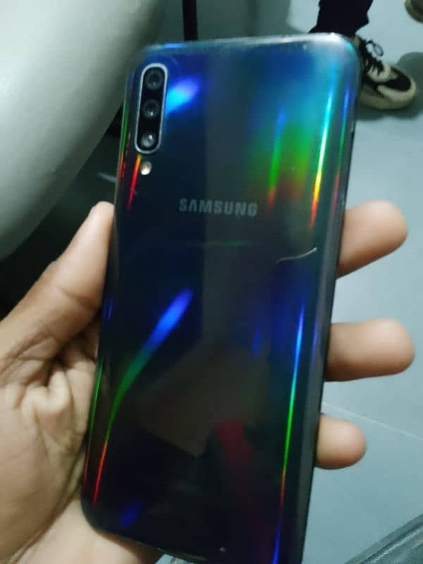 Samsung A50 3