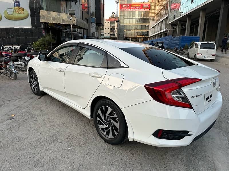 Honda Civic Oriel 2018 3