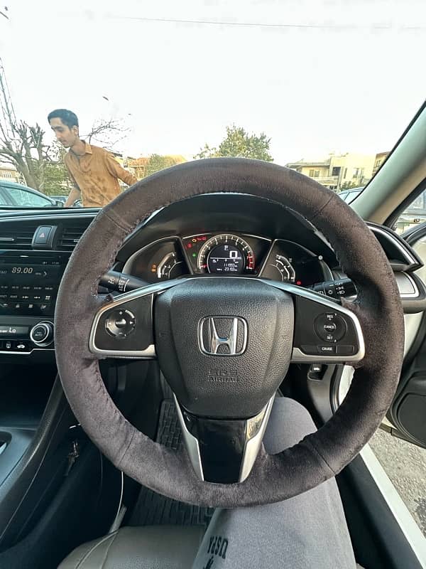 Honda Civic Oriel 2018 5