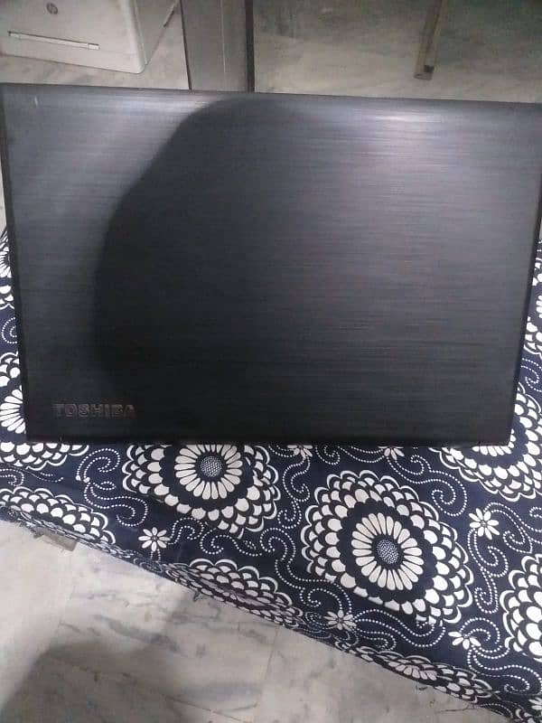 Toshiba i3 5th gen urgent sale 5