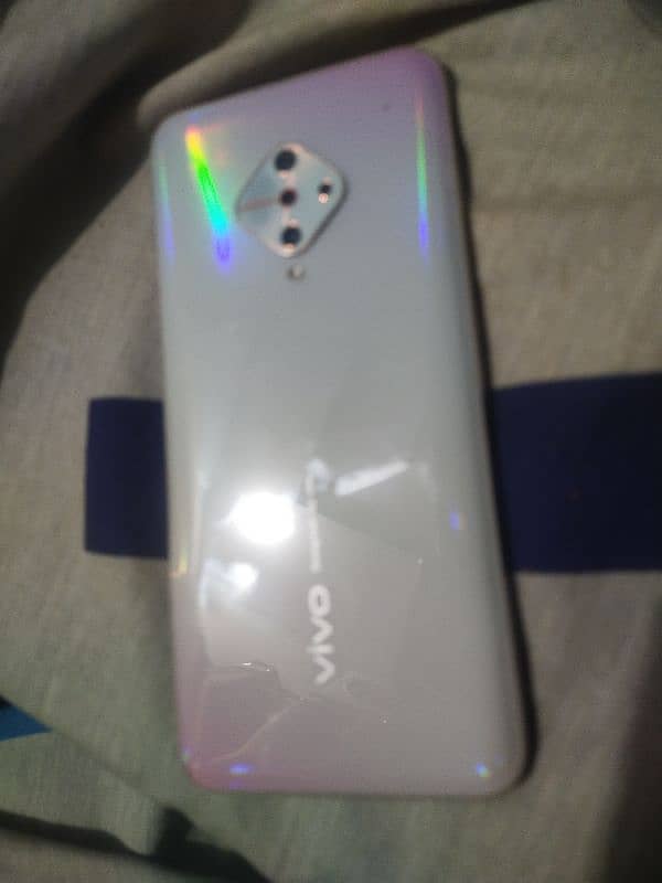 VIVO S1 PRO 8/128 4