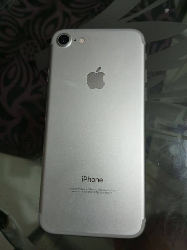 I phone 7 32gb All ok 10/10 condition 1