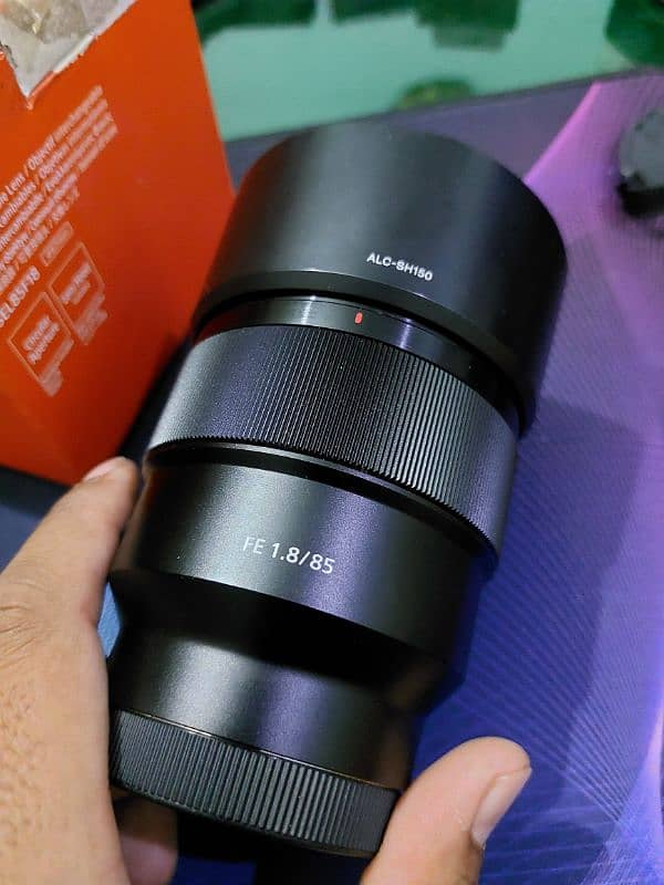 Sony 85 mm f 1.8 Lense like new 2