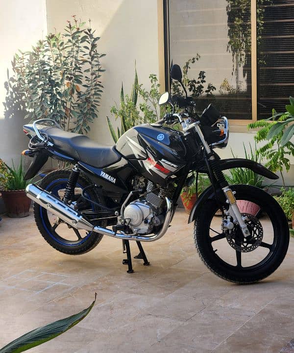 YAMAHA YBR 125G New Fresh Condition 3