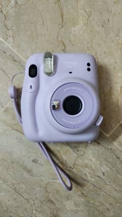 Instax mini 11 with 1 pack films