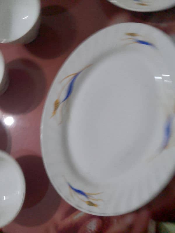 original Lone China 40 piece Dinner set 2