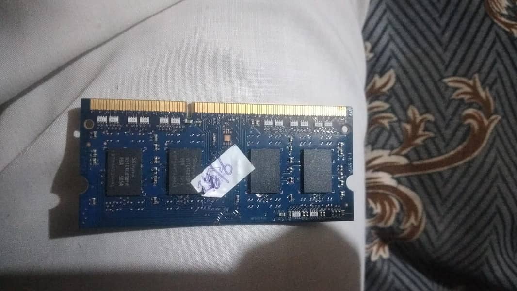 SK hynix Korea DDR3 4GB RAM 1Rx8bPC3L-12800S-11-13-B4 1