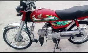 I'm selling Honda CD 70 21 bata 22 hy condition all good not open repr