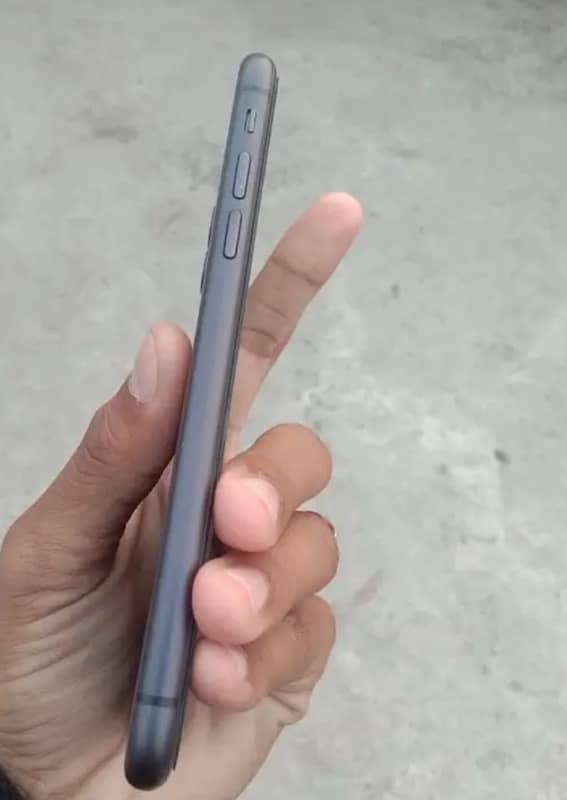 iphone 11 64gb 10by10 factory unlock 2