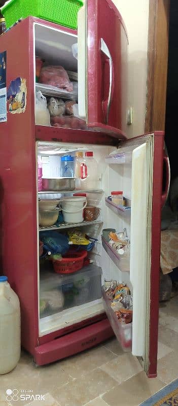 SINGER Refrigerator - Excellent condition 3