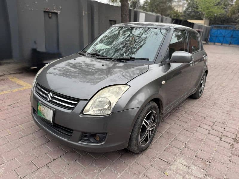 Suzuki Swift 2010 sporty Alloy Rims with New Tires 1