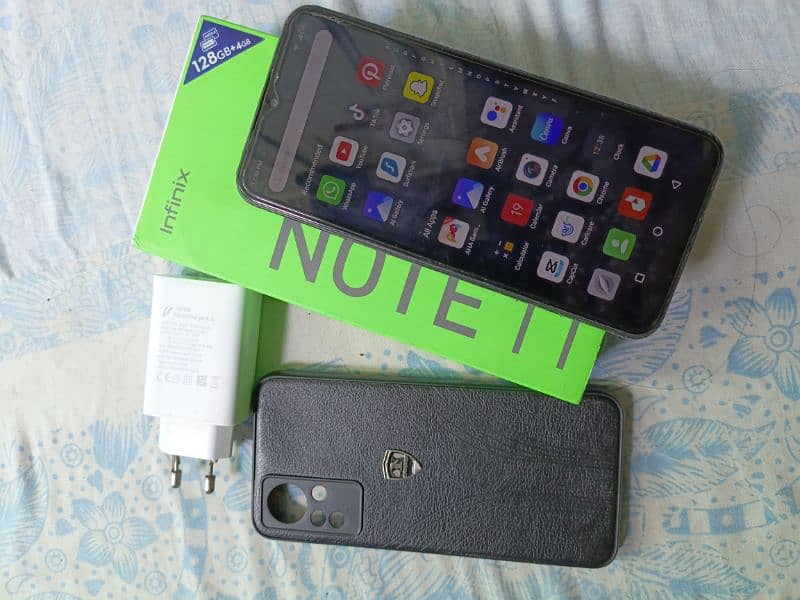 Note 11 4-128gb with Box 3