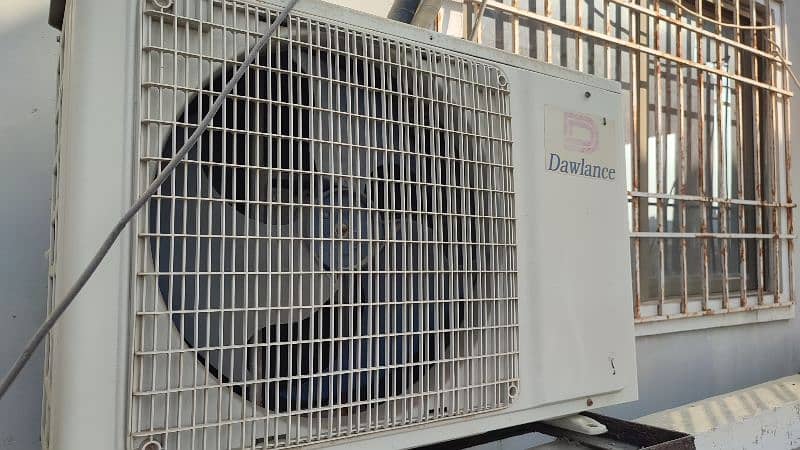 Dawlance 1.5 ton inverter AC 5