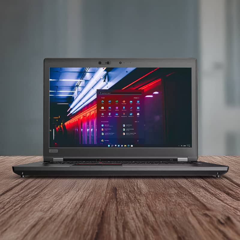 Lenovo Thinkpad P72 - i7 8th Generation Mobile Workstation 1