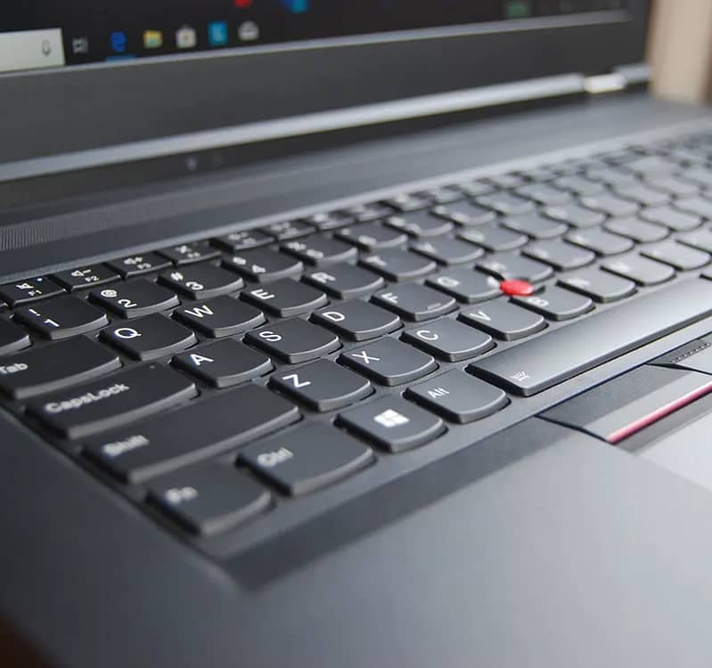 Lenovo Thinkpad P72 - i7 8th Generation Mobile Workstation 6