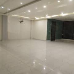 5 Marla Ground Floor Non Furnished Commercial Hall Available For Rent In Bahria Town Lahore