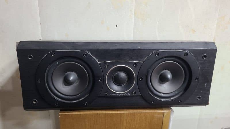 Denon 500 Watt 9 speakers Amplifier 9