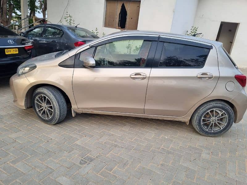 Toyota Vitz Model 2014 Reg 2018 1