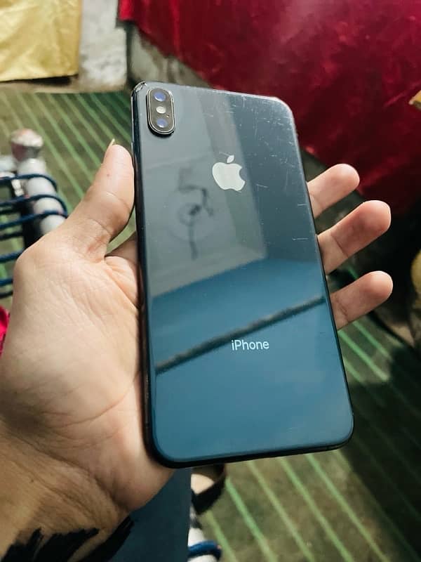 iPhone XS Max 0