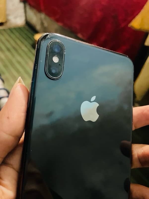 iPhone XS Max 1