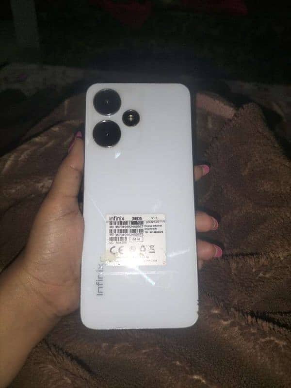 Infinix HOT 30 play for sale with charger 1