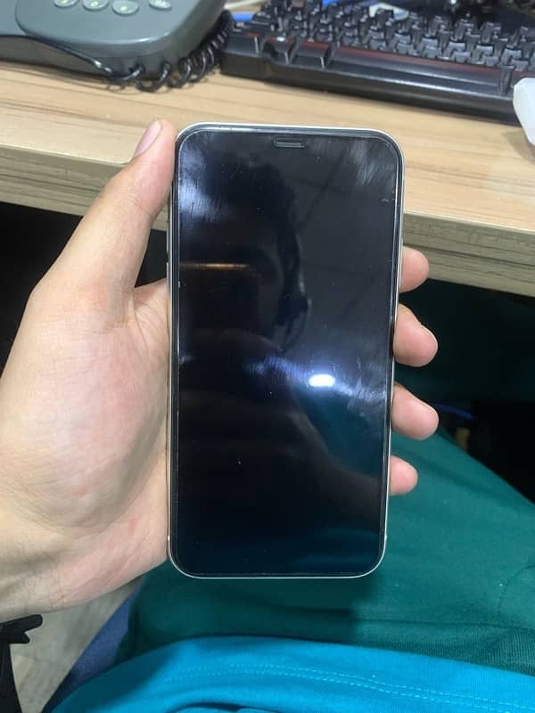 iphone 11 single approved 64 gb with box 0