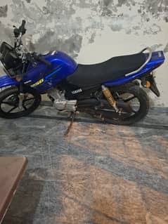 ybr 125G all ok 10/10 condition 2019 kay 11 month ki bike hai