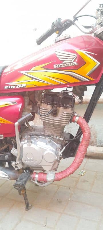 Honda CG 125 Karachi No Registered Lush Condition. . . 03159201685 4