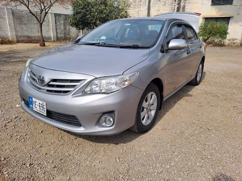 Toyota Corolla GLI 2013 1