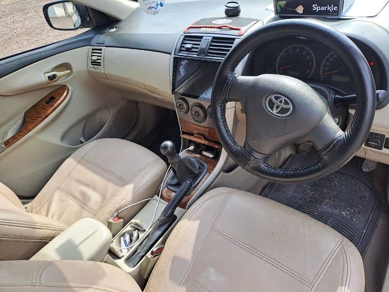 Toyota Corolla GLI 2013 5