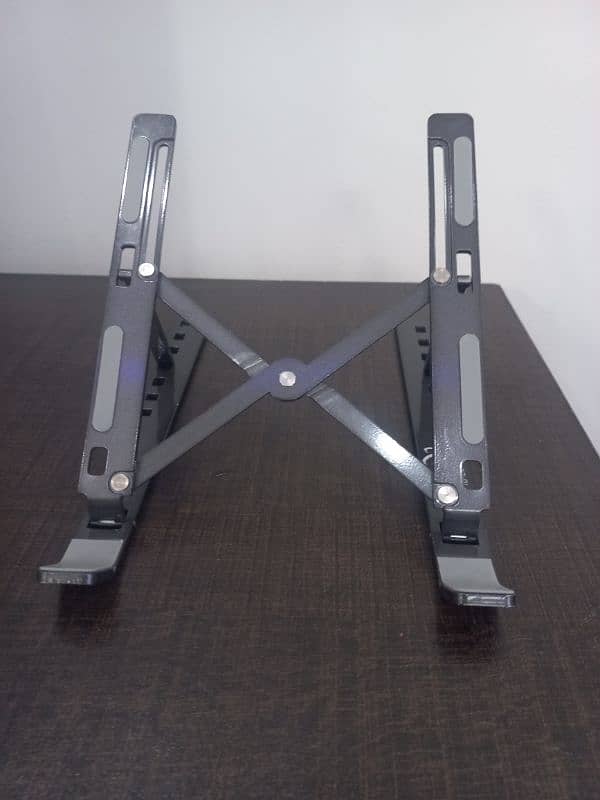 Adjustable Laptop Stand 3