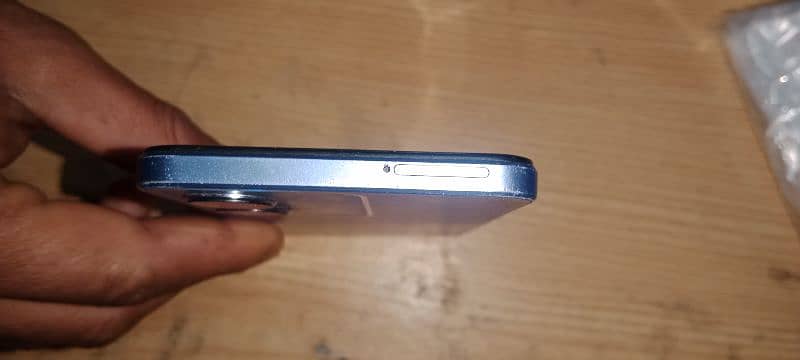 vivo y17s Good condition Excellent work with Box And charger 5