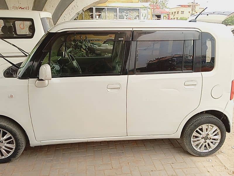 Daihatsu Mira 2016 10