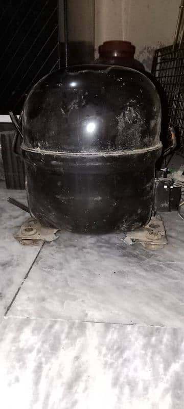 compressor good condition like new 3