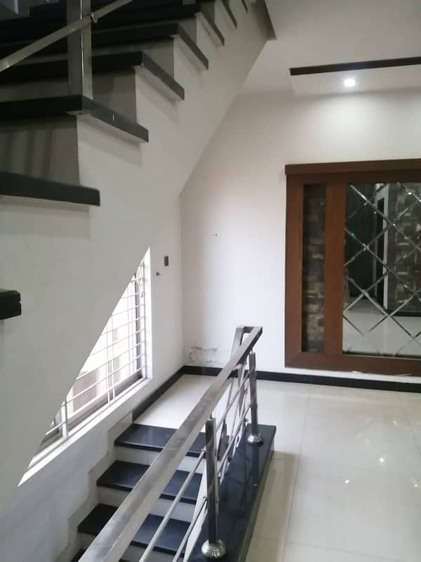 10 Marla Beautiful Upper Portion For Rent in F2 5