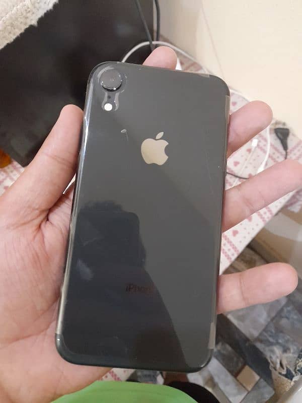 Iphone xr Water pack factory unlock 64GB 1