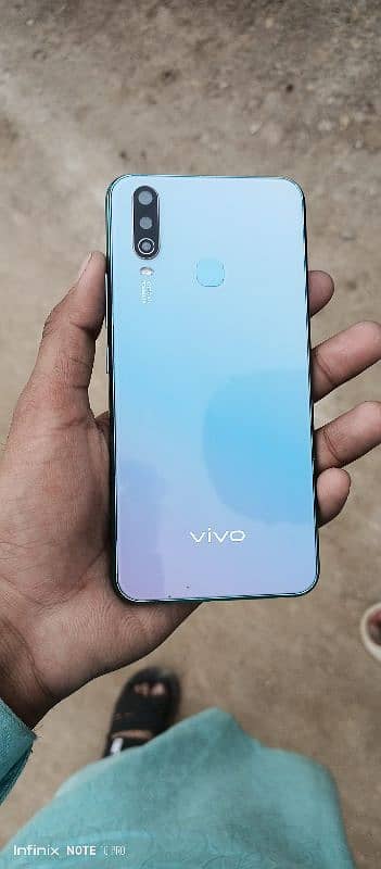 vivo y17 All oky box Sath hai charging nahi Whatsapp 03407773384 4