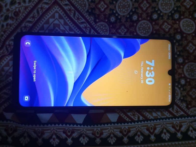 Samsung A06 with box 1