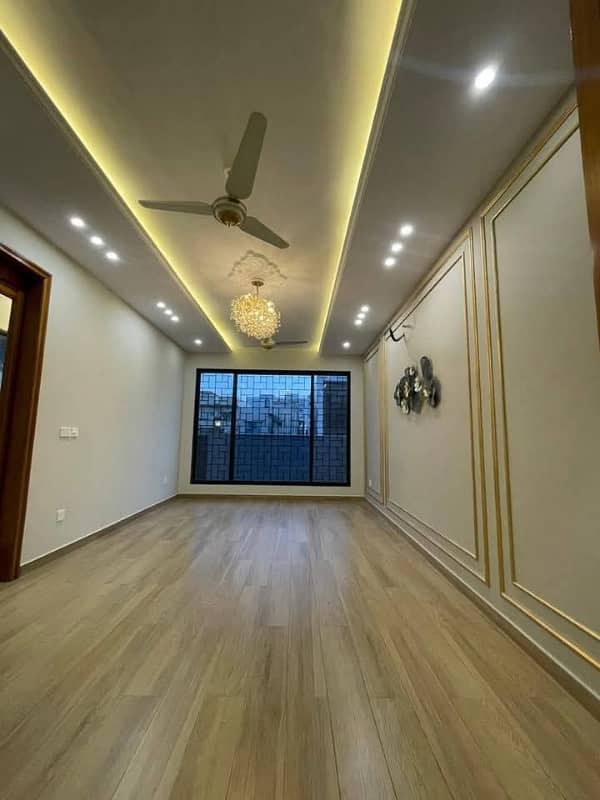 luxury house top city 10 marla for sale 11