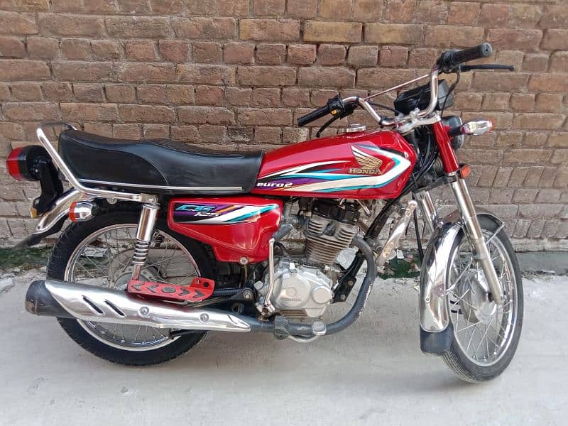 Honda 125 genuine condition 03325805252 0