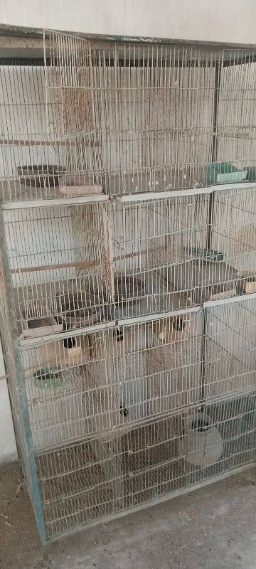 cages available in very good condition 4