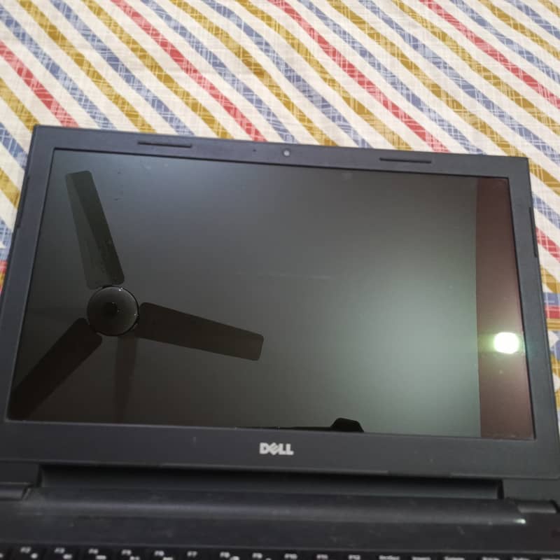 DELL Laptop 3