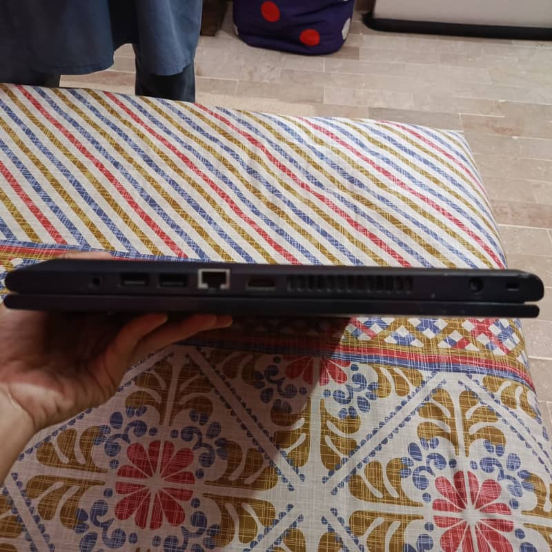 DELL Laptop 7