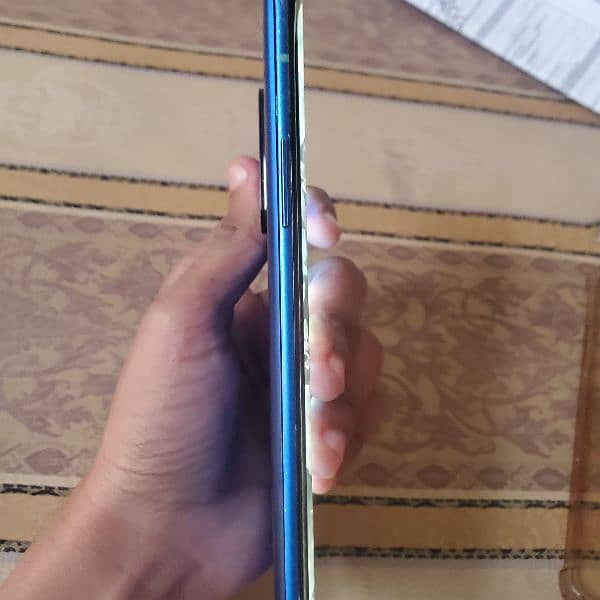 OnePlus 8pro condition used but well 4