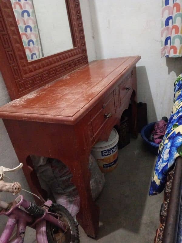 new condition in dressing table 1