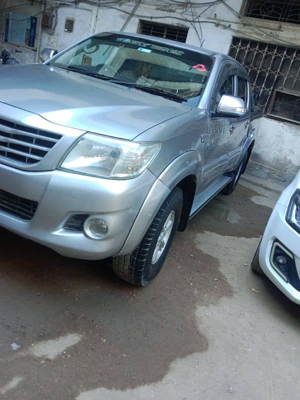 Toyota Hilux 2012 9